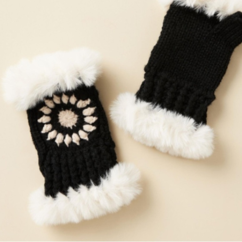 Anthropologie crochet fingerless gloves new without tags